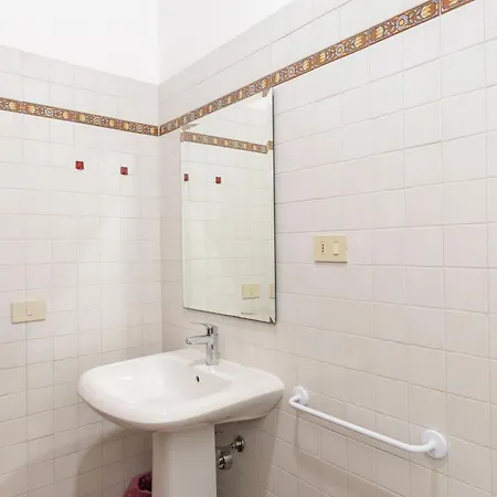 Bilocale Colombaccio Apartament *
